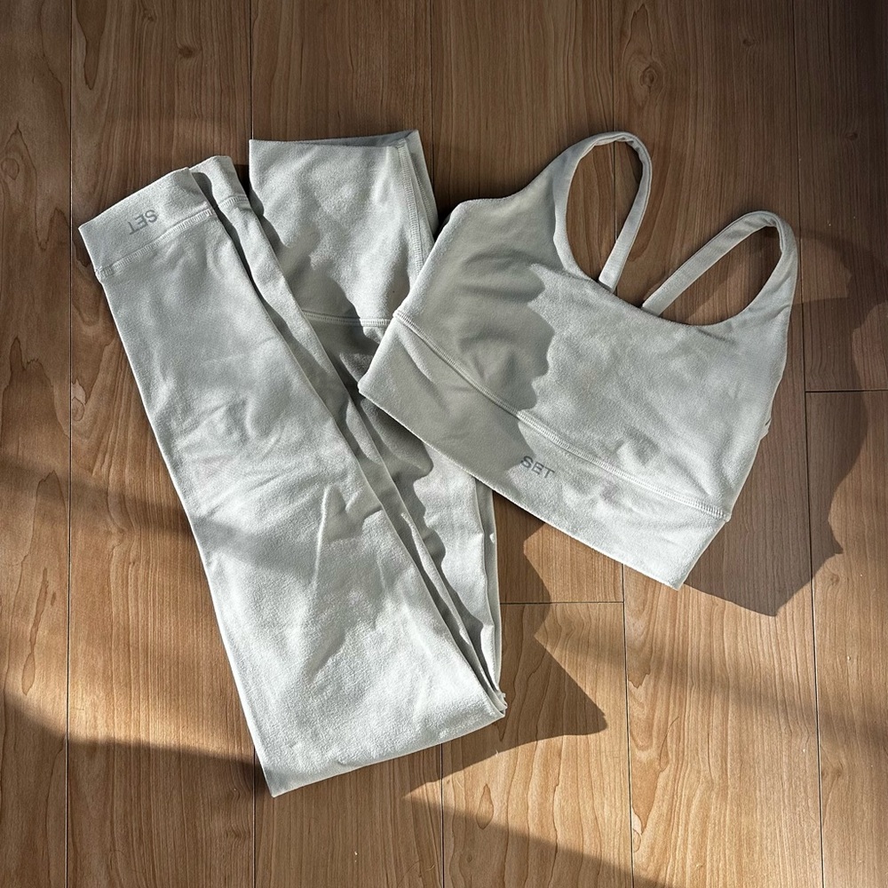 Set Active Beige Set